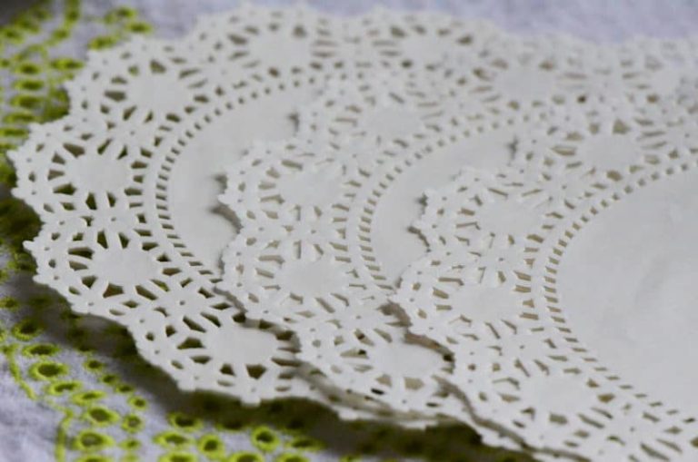 BAKING CUP PAPER & DOILIES PAPER 3
